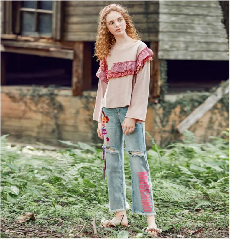 JAM PRINCESS STRAIGHT RIPPED LEG JEANS IN GRAPHIC AND LETTERS PRINT