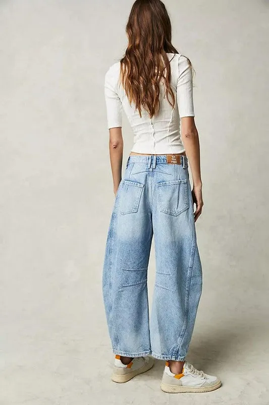 LIght Wash Distressed Barrel Jeans