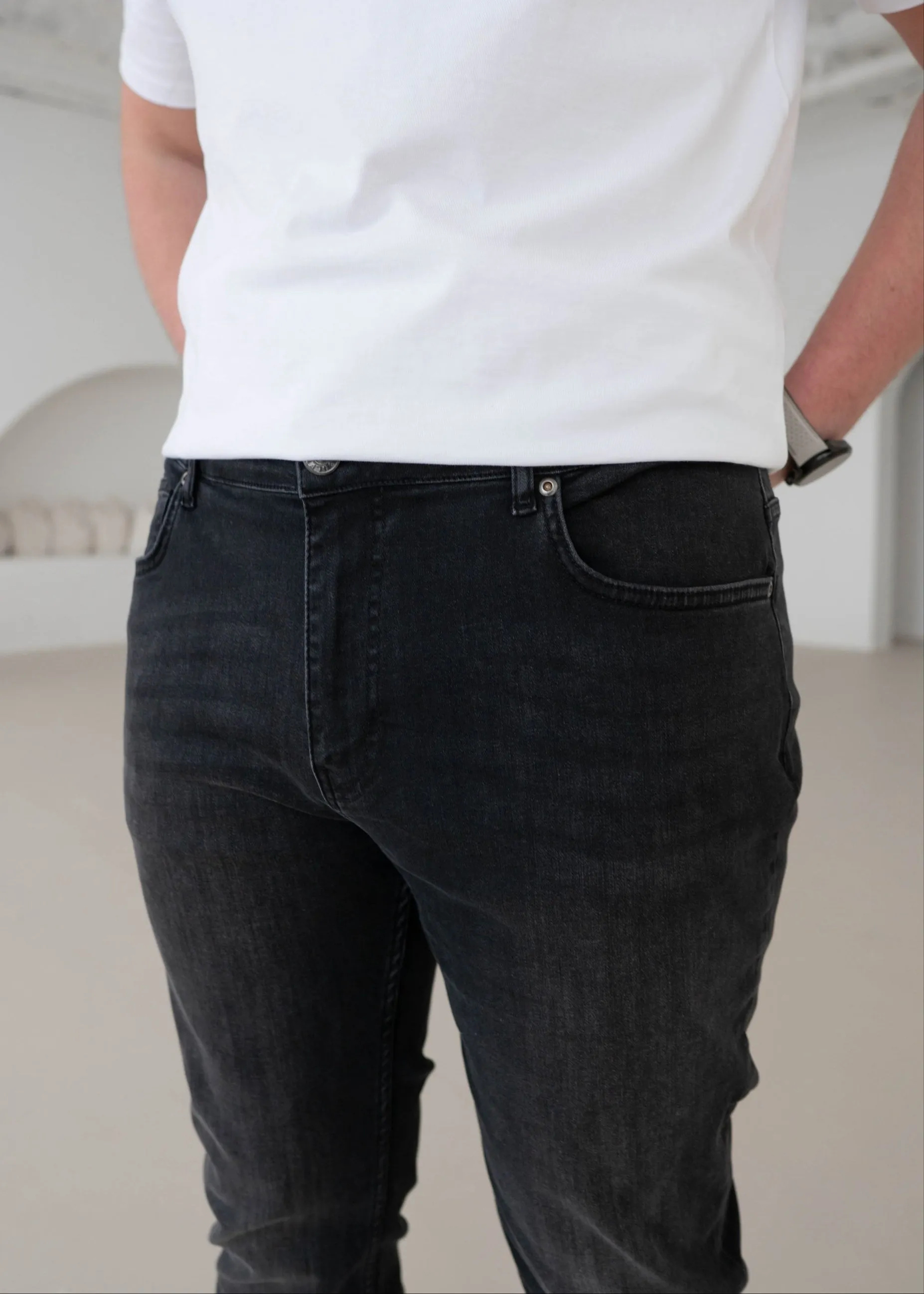 Slim Comfort Jeans In Charcoal