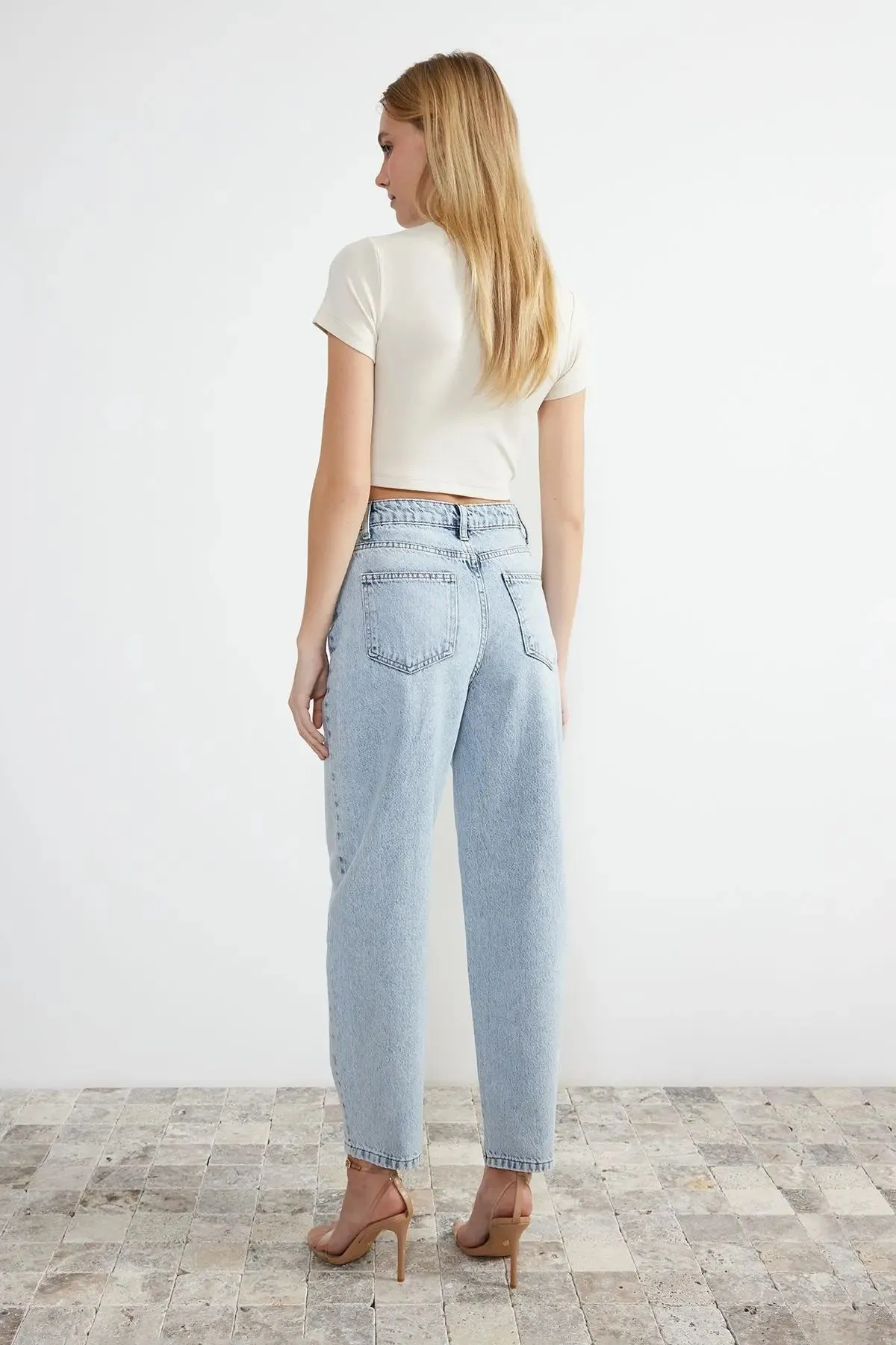 Trendyol TYZA Hellblaue Damen-Jeans mit hoher Taille, 2024, Herbst, 100 % Baumwolle, Denim, Straßenhose, lockere Karottenhose